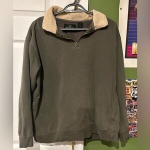 RedHead Men's Green Zip-Up Sweater with Cream Collar